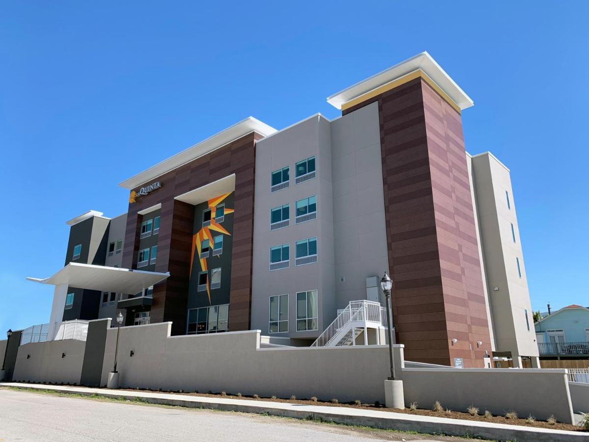 La Quinta Inn & Suites By Wyndham Galveston North At I-45 ภายนอก รูปภาพ