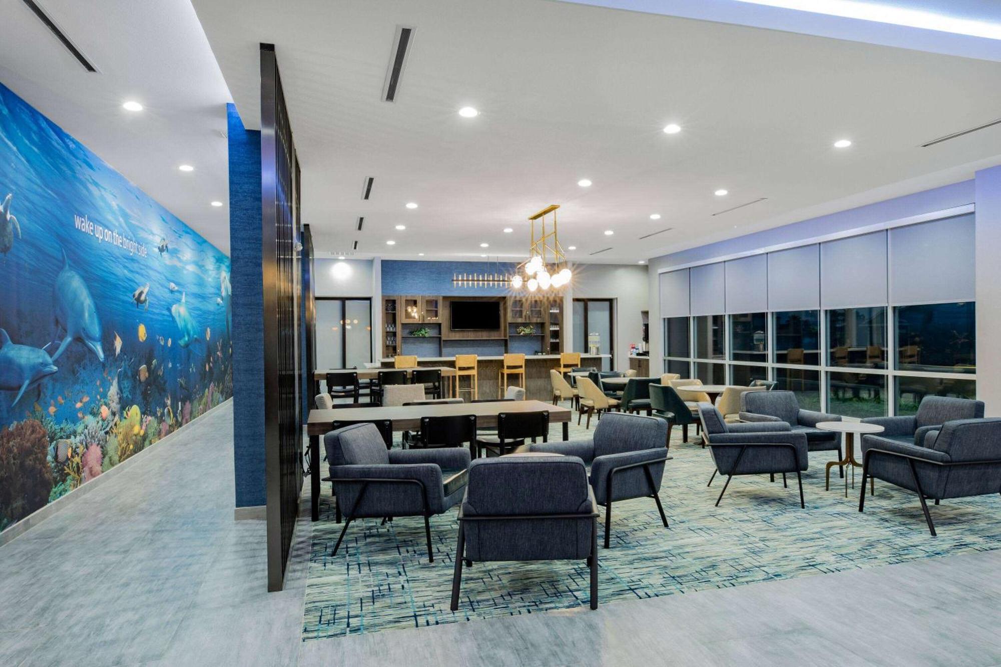 La Quinta Inn & Suites By Wyndham Galveston North At I-45 ภายนอก รูปภาพ