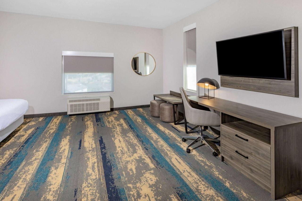 La Quinta Inn & Suites By Wyndham Galveston North At I-45 ภายนอก รูปภาพ