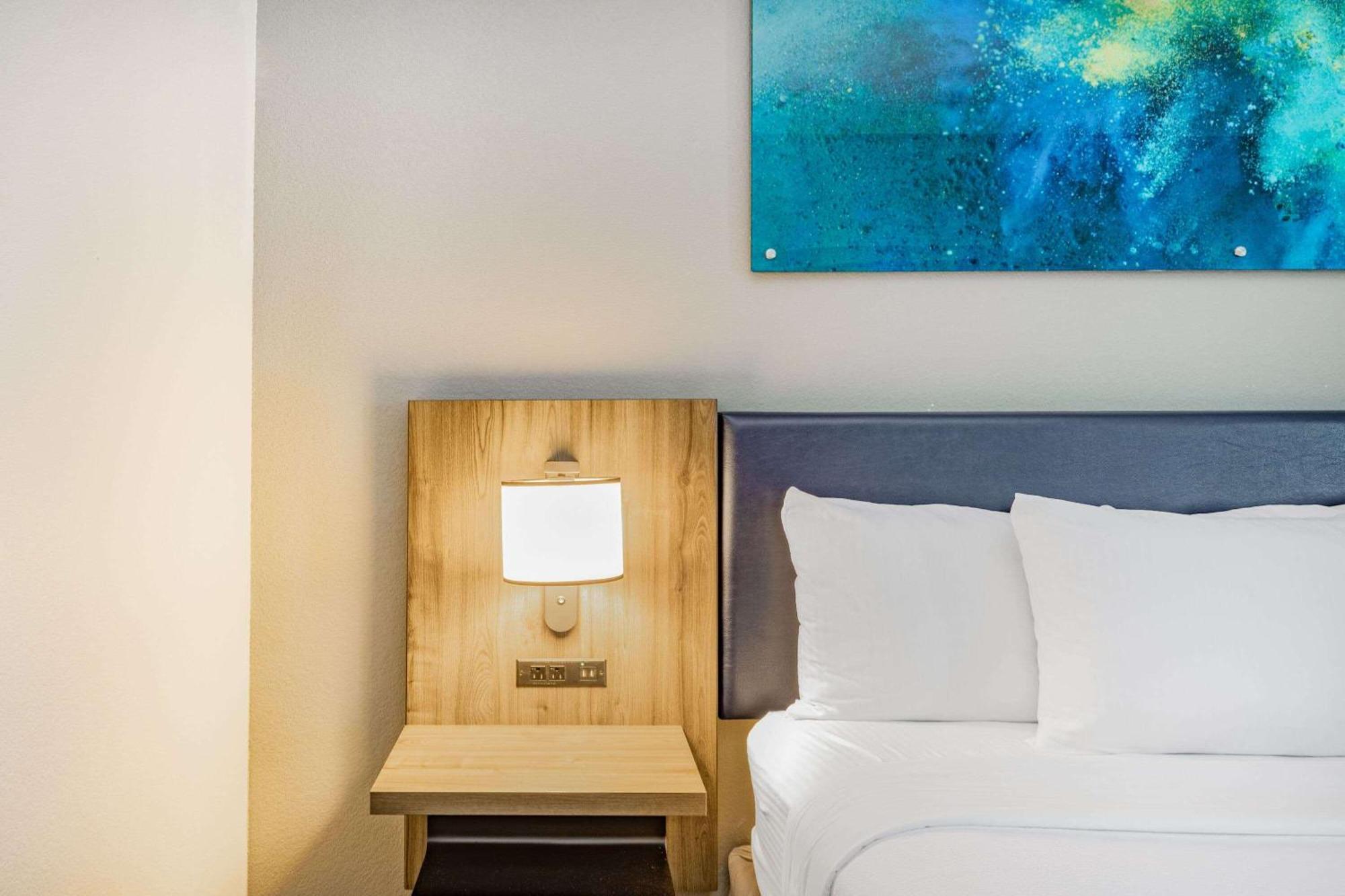 La Quinta Inn & Suites By Wyndham Galveston North At I-45 ภายนอก รูปภาพ